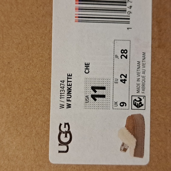 UGG Funkette Platforms - Picture 6 of 6
